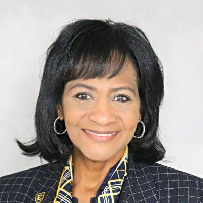 Photo of Dr. Roslyn Robinson Associate Dean for Practice & Community Partnerships / Chief Nursing Officer ETSU Health / Interim Executive Director of the Center for Nursing Advancement